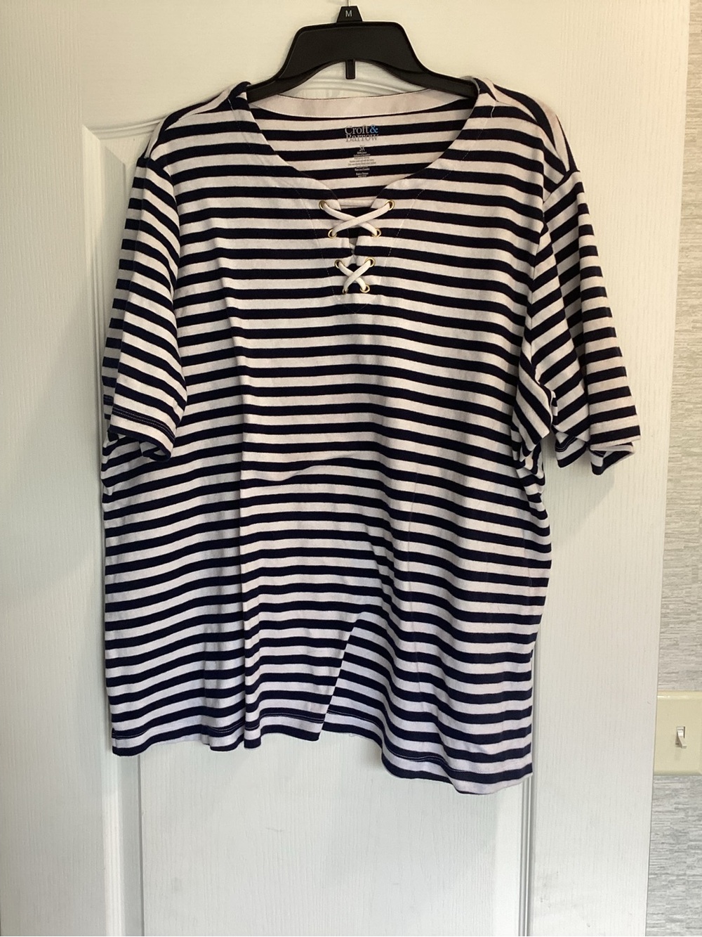 Croft & Barrow Navy and White Striped Lace-Up Women’s Top 3XL EUC